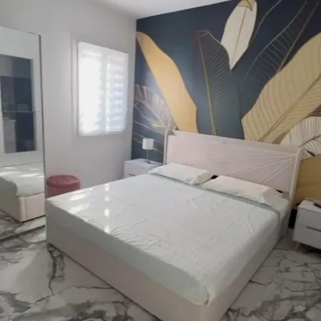 Owner Italy * Торре-Лапилло